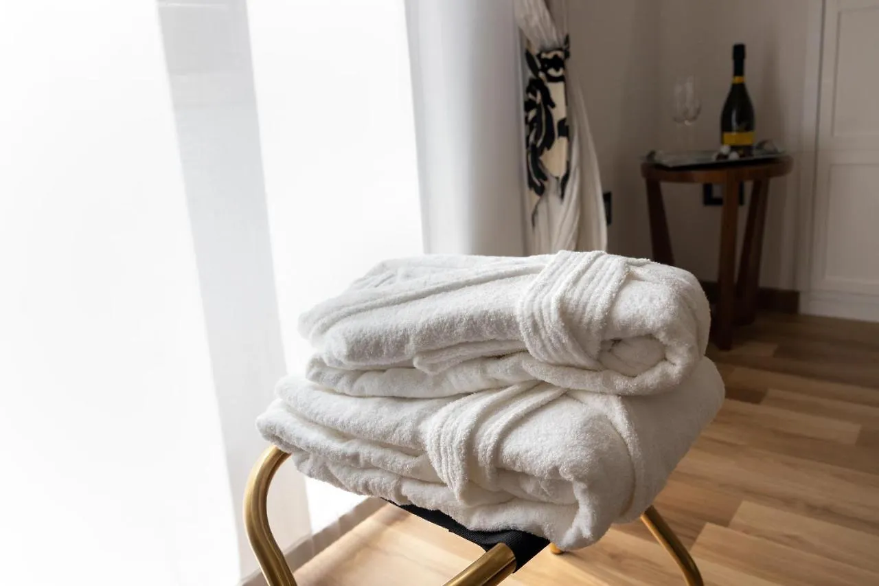 Barcaccia Luxury Suites Rome Guest house